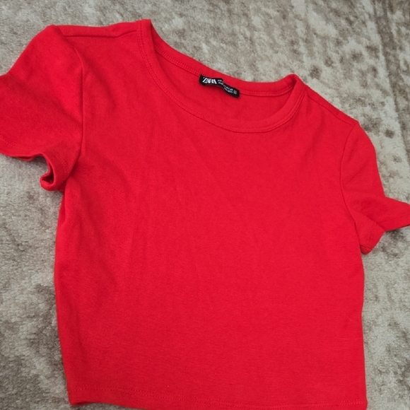 Zara Red Fitted Crop T-Shirt Short Sleeve Size Small - Picture 2 of 4